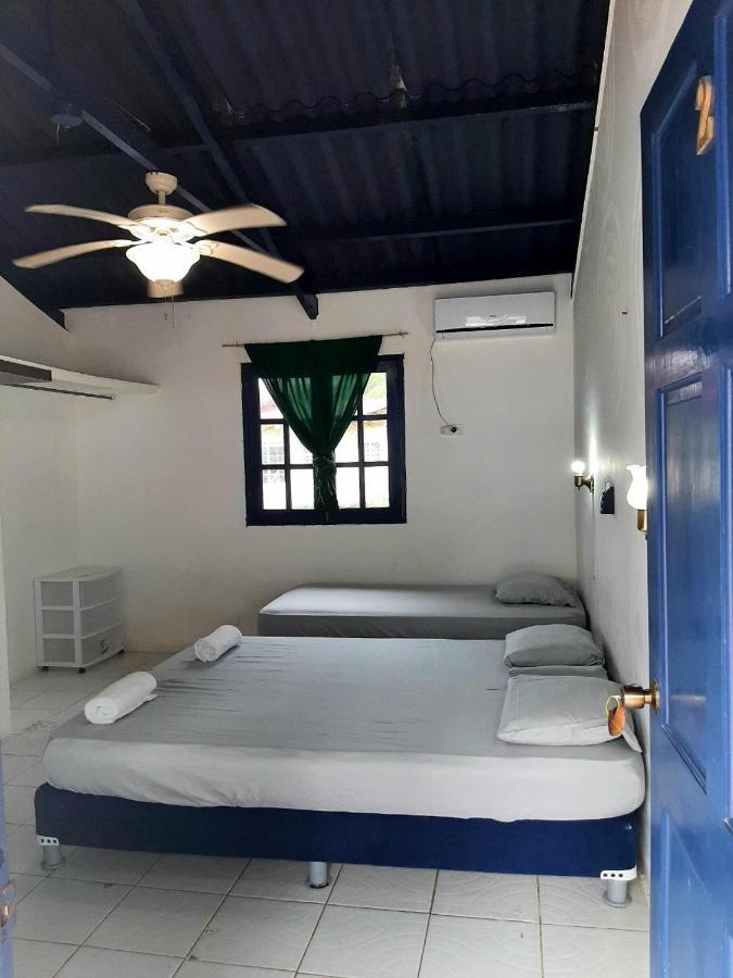 Paradise Island Beach Hotel Isla Grande Habitación foto